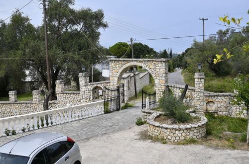 Foto 9 - Corfu Room Apartments in a Piecefull and Full of Olive Trees Location