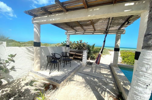 Foto 1 - Entire House on the Seafront in Chicxulub Puerto, Yuc. Mex