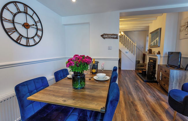 Seaside Cottage Hot tub & Games Room - Photo 22