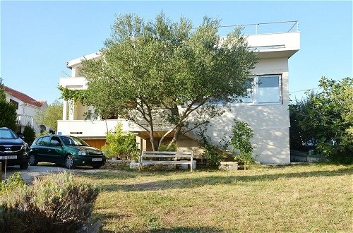 Foto 14 - Charming Apartment in Vrsi Mulo, Great Place in Dalmatia for Family Vacation