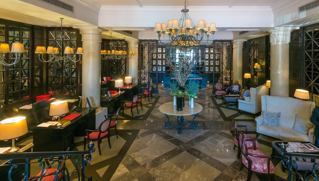 Lobby-Lounge