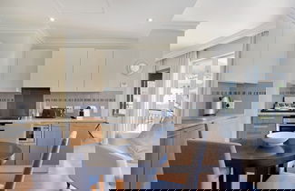 Foto 12 - Unit Number 414 Cape Royale Luxury Apartments