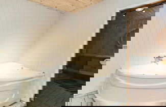 Foto 3 - 6 Person Holiday Home in Saeby-by Traum