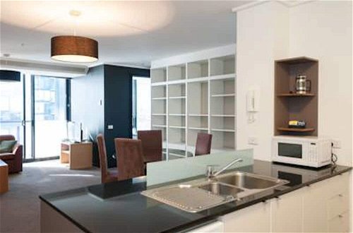 Photo 13 - Inner Melbourne Serviced Apartments