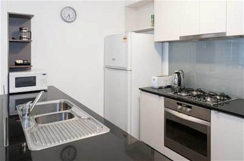 Photo 19 - Inner Melbourne Serviced Apartments