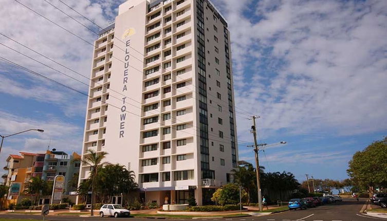 Photo 1 - Elouera Tower Beachfront Apartments