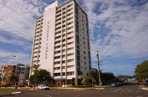 Foto 1 - Elouera Tower Beachfront Apartments