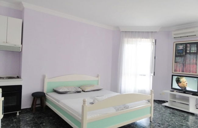 Petrovac Villa With Pool - Photo 5