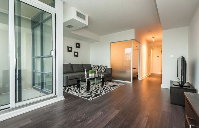 Life Suites - Fort York Central Condo - Foto 9