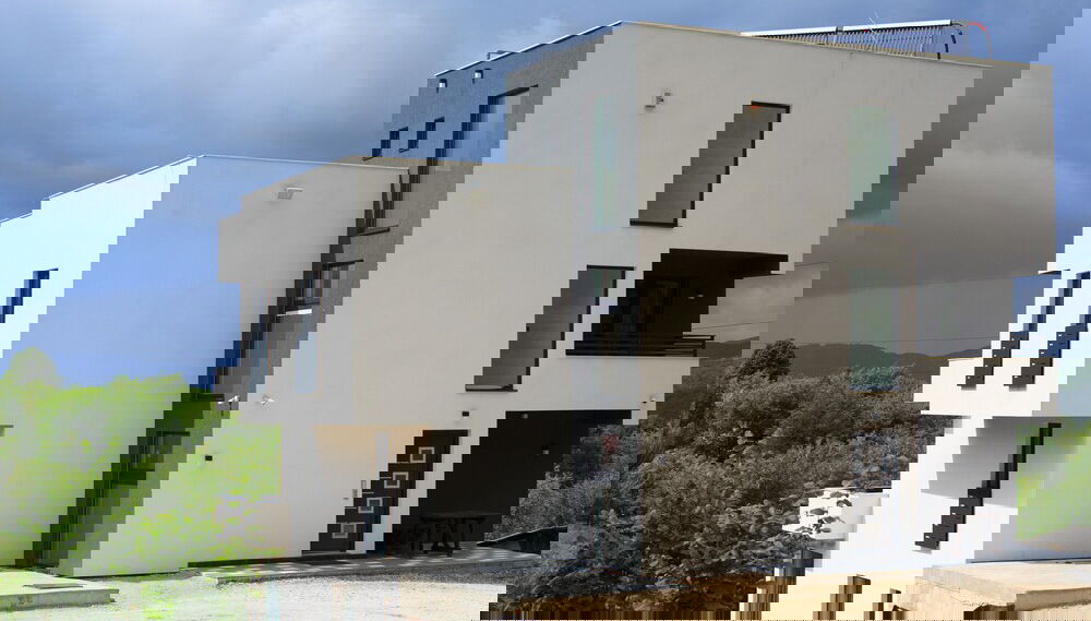 Primary image