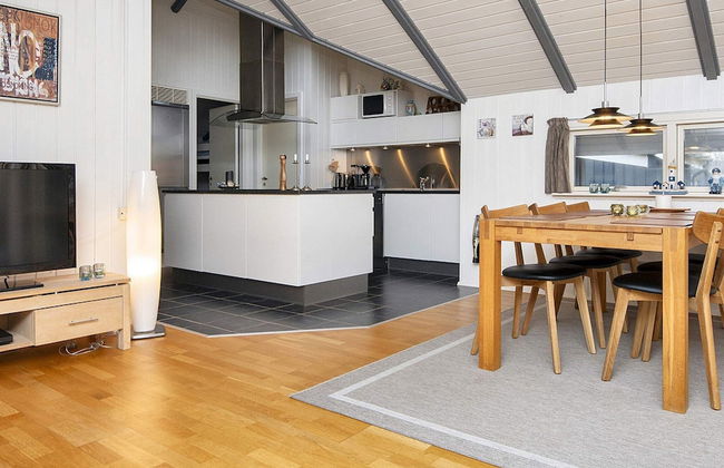 Secluded Haven in Rindby - Photo 2