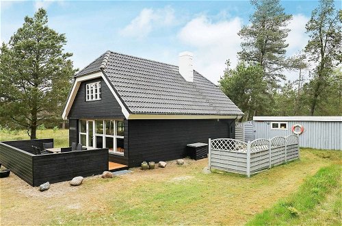 Photo 14 - 6 Person Holiday Home in Oksbol