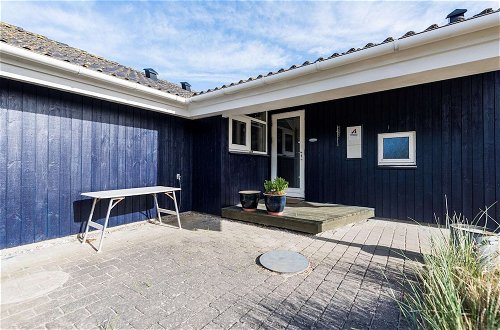 Photo 24 - 6 Person Holiday Home in Hvide Sande