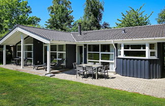 Photo 1 - Holiday Home in Gilleleje