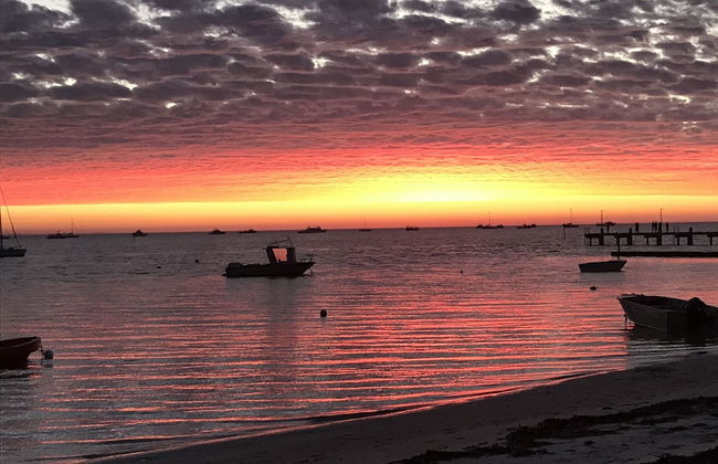 Shark Bay Seafront Apartments - Foto 46