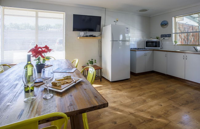 Shark Bay Seafront Apartments - Foto 24