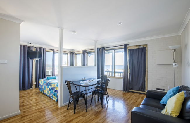 Shark Bay Seafront Apartments - Foto 28