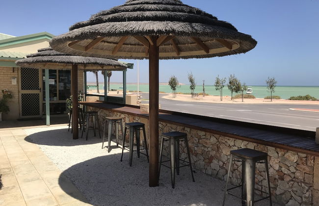 Shark Bay Seafront Apartments - Foto 51