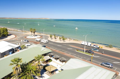 Foto 57 - Shark Bay Seafront Apartments