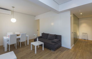 Photo 2 - Modern Apartment in the City Center