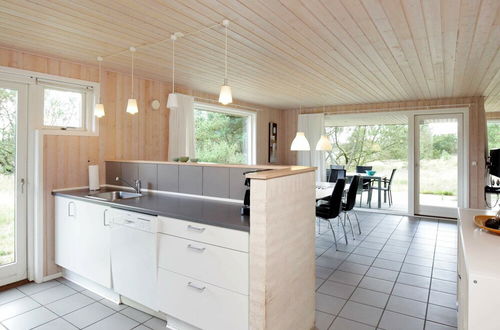 Photo 8 - 8 Person Holiday Home in Blavand