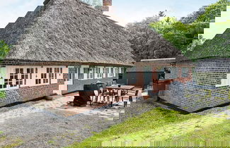 Foto 1 - 6 Person Holiday Home in Hojer