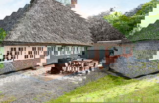 Foto 1 - 6 Person Holiday Home in Hojer