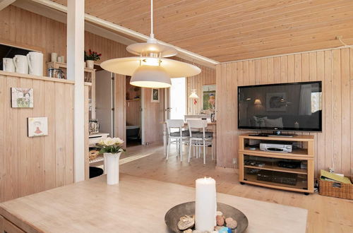 Photo 11 - 6 Person Holiday Home in Hjorring