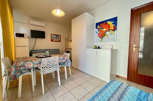 Foto 6 - Studio With Terrace for 3 People Near the Beach by Beahost Rentals