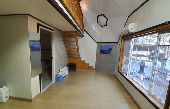Ulleung Haeoreum Pension - Photo 32
