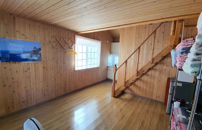 Ulleung Haeoreum Pension - Photo 31