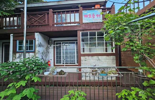 Ulleung Haeoreum Pension - Photo 73