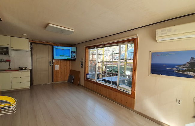 Ulleung Haeoreum Pension - Photo 23