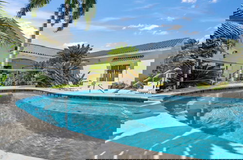 Photo 76 - Massive Oceanfront Villa - Spa - Sauna - Gameroom - Malmok!