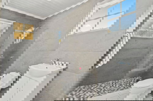 Photo 61 - Massive Oceanfront Villa - Spa - Sauna - Gameroom - Malmok!