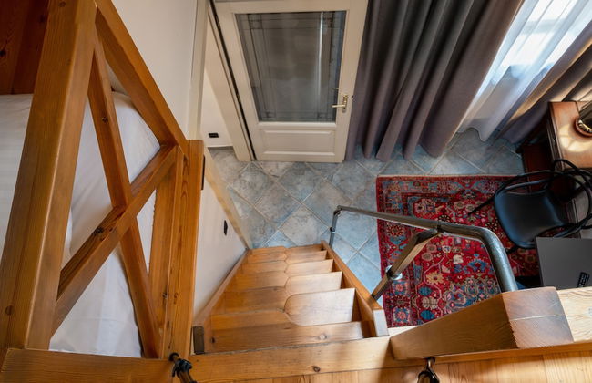 Chateau 9 Apartments by Adrez Living - Photo 20