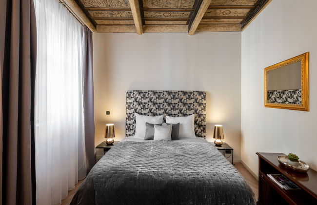 Chateau 9 Apartments by Adrez Living - Photo 26