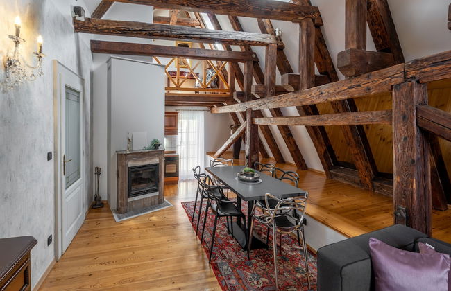 Chateau 9 Apartments by Adrez Living - Photo 45