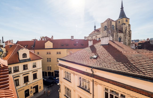 Chateau 9 Apartments by Adrez Living - Photo 72