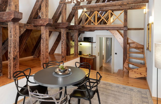 Chateau 9 Apartments by Adrez Living - Photo 52