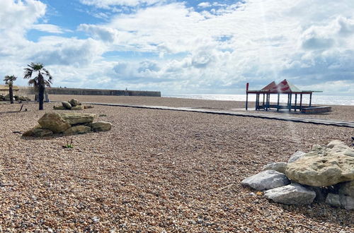 Photo 22 - Spacious 2BD Flat With Stunning Views Folkestone