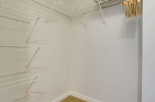 Photo 16 - Amazing 2 Bedrooms Condo at Ballston