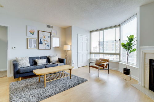 Photo 10 - Amazing 2 Bedrooms Condo at Ballston