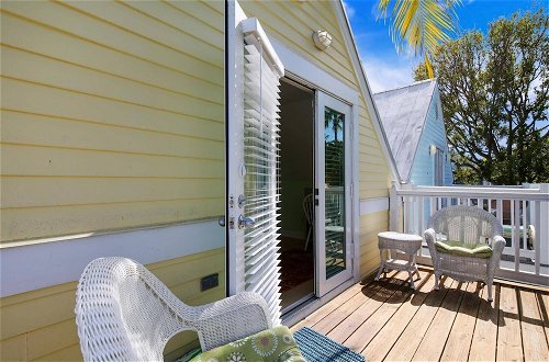 Foto 15 - Key West Casa by Avantstay Communal Pool BBQ & Patio Near Duval Street Week Long Stays Only