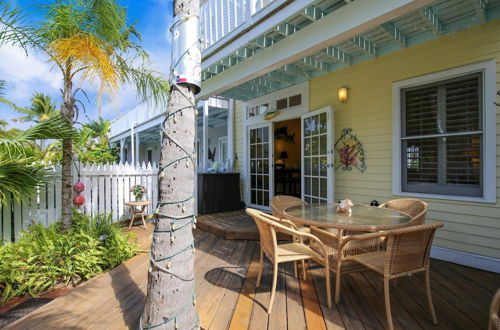 Photo 12 - Key West Casa by Avantstay Communal Pool BBQ & Patio Near Duval Street Week Long Stays Only