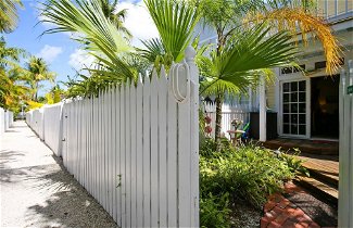 Photo 2 - Key West Casa by Avantstay Communal Pool BBQ & Patio Near Duval Street Week Long Stays Only