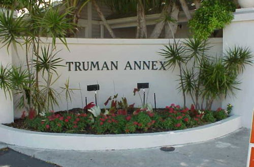 Foto 25 - Truman's Hideaway by Avantstay Great Location w/ Patio, Outdoor Dining, BBQ & Shared Pool! Week Long Stays