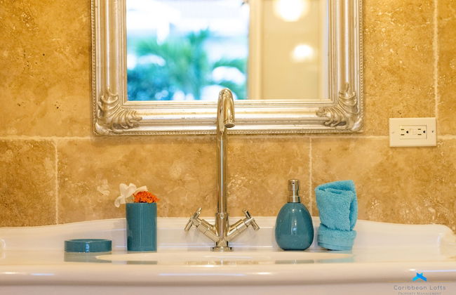 Beautiful condo with sea view - Photo 24