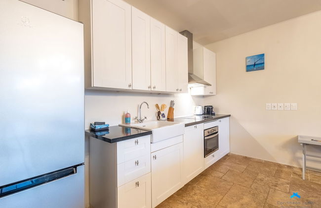 Beautiful condo with sea view - Photo 8