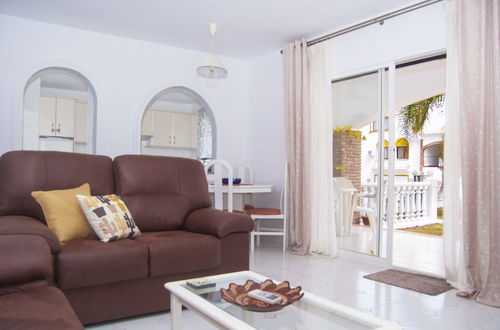 Photo 9 - Spacious 2 Bed Apartment in Calahonda